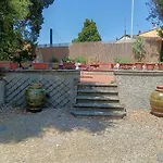 Luna In Villa